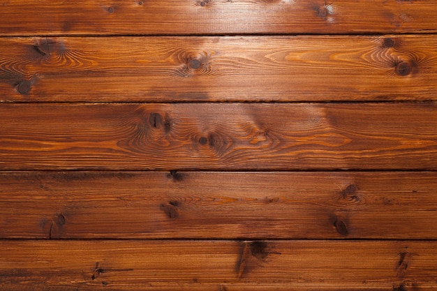 Consejos y recomendaciones para elegir la madera adecuada para la fabricación de cunas seguras y duraderas.